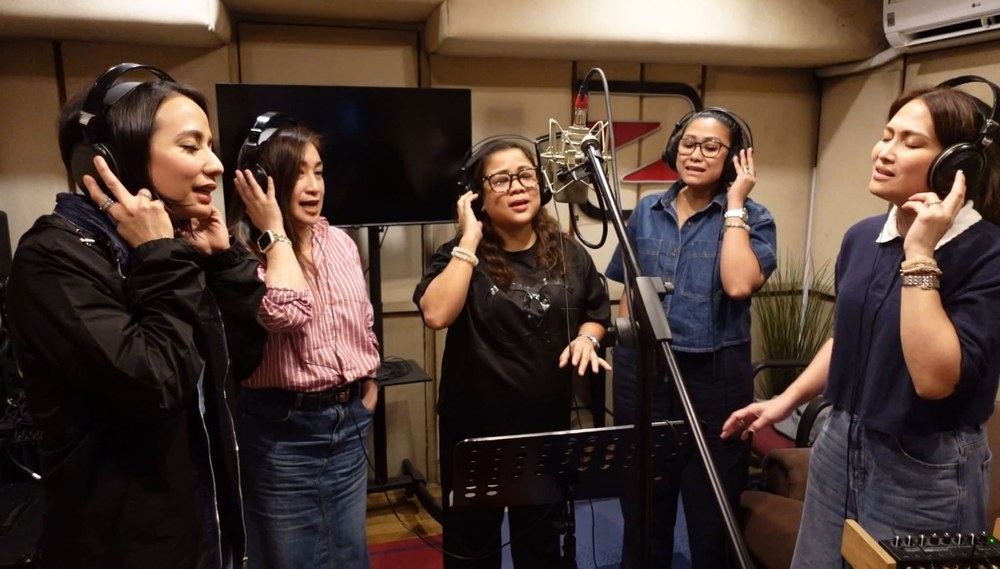 T.O.P recording in the studio